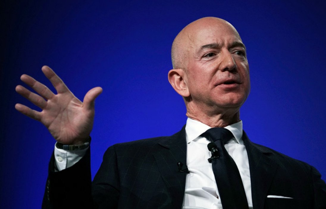 Безос розпродає акції Amazon: уже продав на $ 2,5 млрд