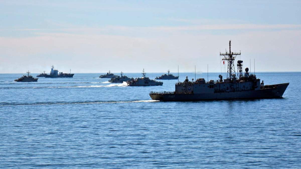 Властям РФ привиделось, что кто-то хочет их «испытать на прочность» в Чёрном море