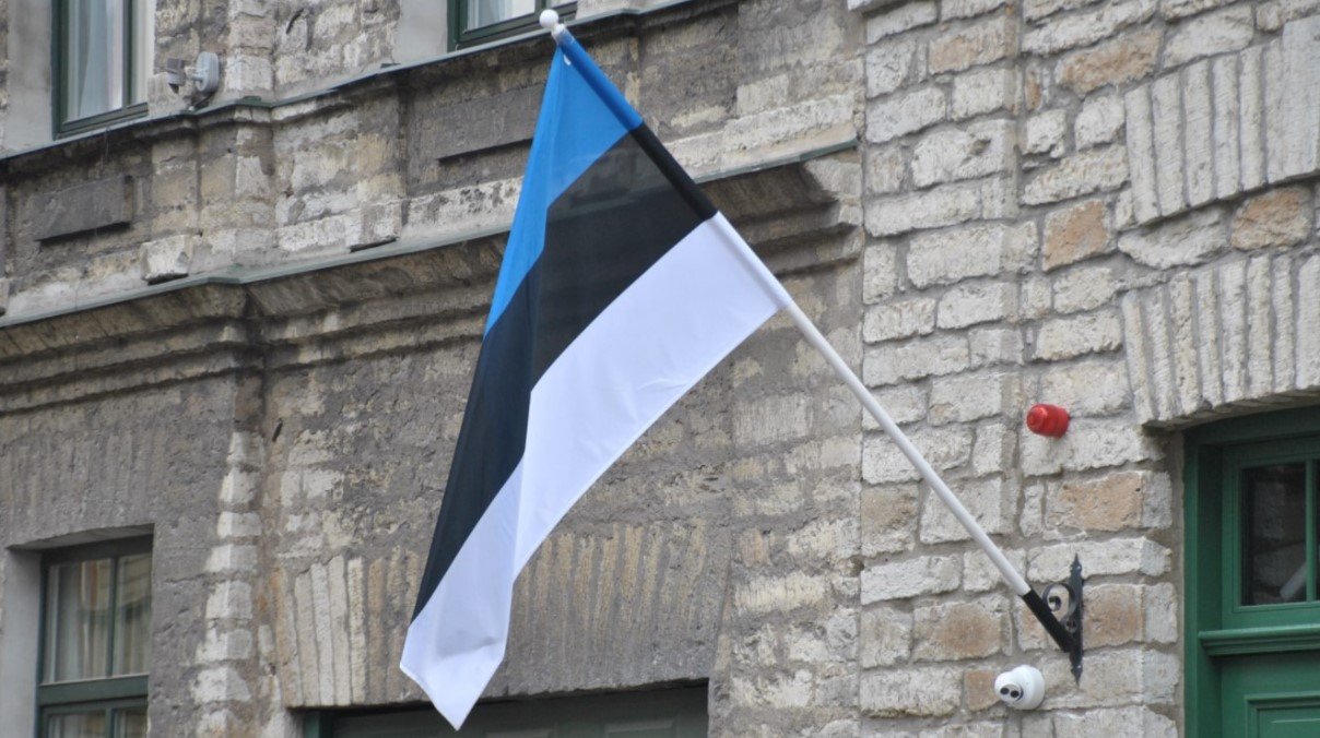 В Эстонии запретили использовать вражескую символику на 9 мая