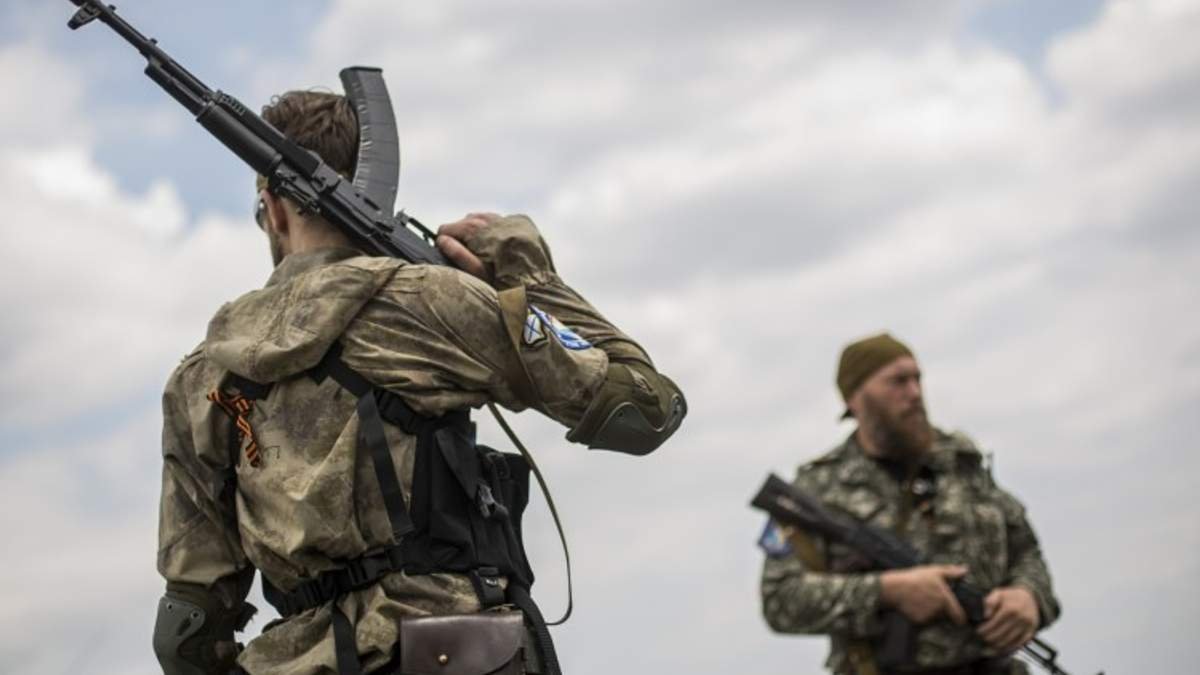 Бойовики на Донбасі 10 разів порушили режим «тиші», поранені семеро українських військових