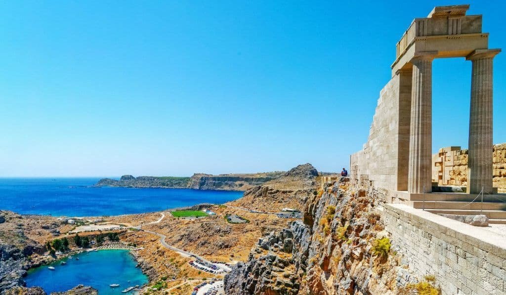 Греція відкриває свої кордони для туристів