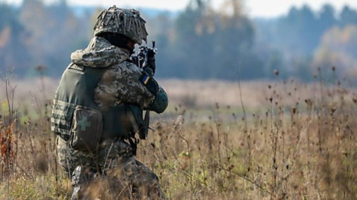 Боевики четыре раза за минувшие сутки обстреляли украинские позиции