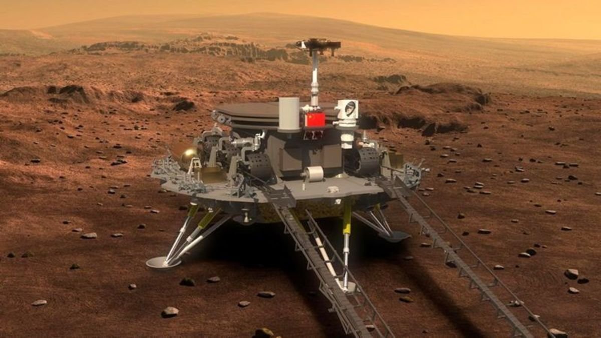 На Марсе высадился Китай: зонд «Вопросы к небу» сел на Красной планете