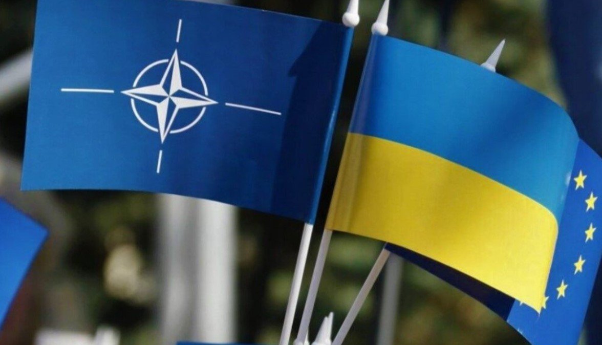 Україна не переглядатиме свій геополітичний вектор на членство в ЄС і НАТО, - МЗС