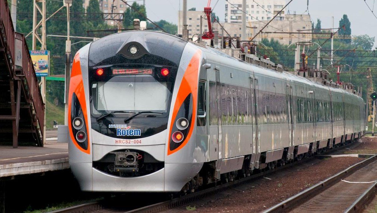 «Укрзалізниця» изменила расписание и маршрут поезда Киев — Бердянск