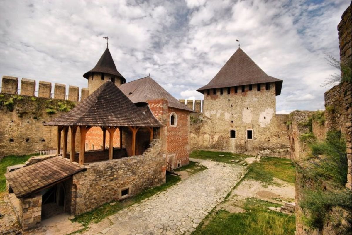 В Украине отреставрируют 22 культурно-исторические достопримечательности
