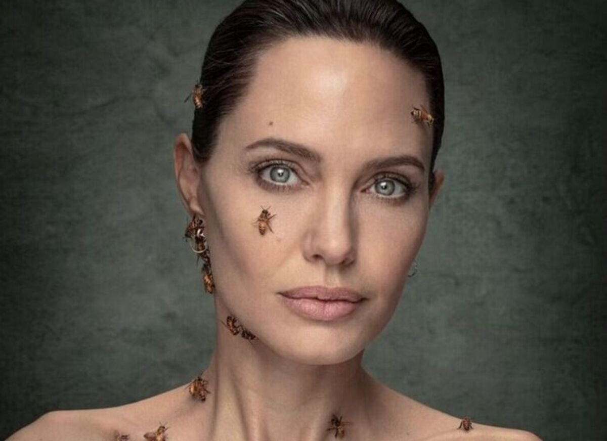 Напівоголена Анджеліна Джолі знялася в екстремальній фотосесії з бджолами. Проект заради порятунку комах втілили у National Geographic