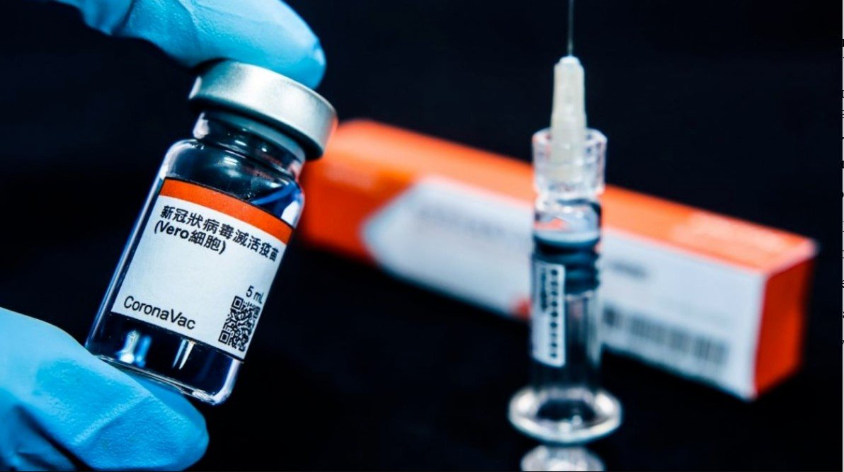 Украина получила ещё 500 тысяч доз COVID-вакцины Sinovac