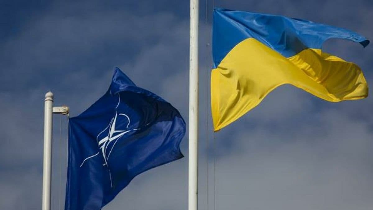 НАТО обеспокоена из-за применения тяжёлого вооружения боевиками на Донбассе