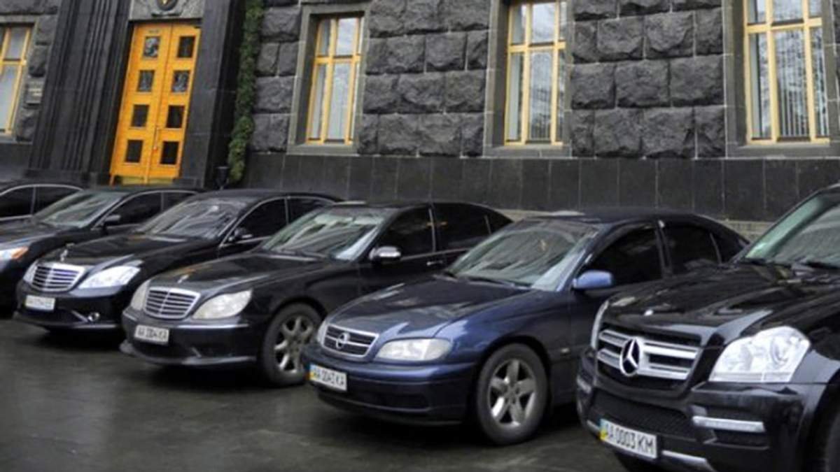 Элитный автопарк: какими авто владеют депутаты и министры в Украине