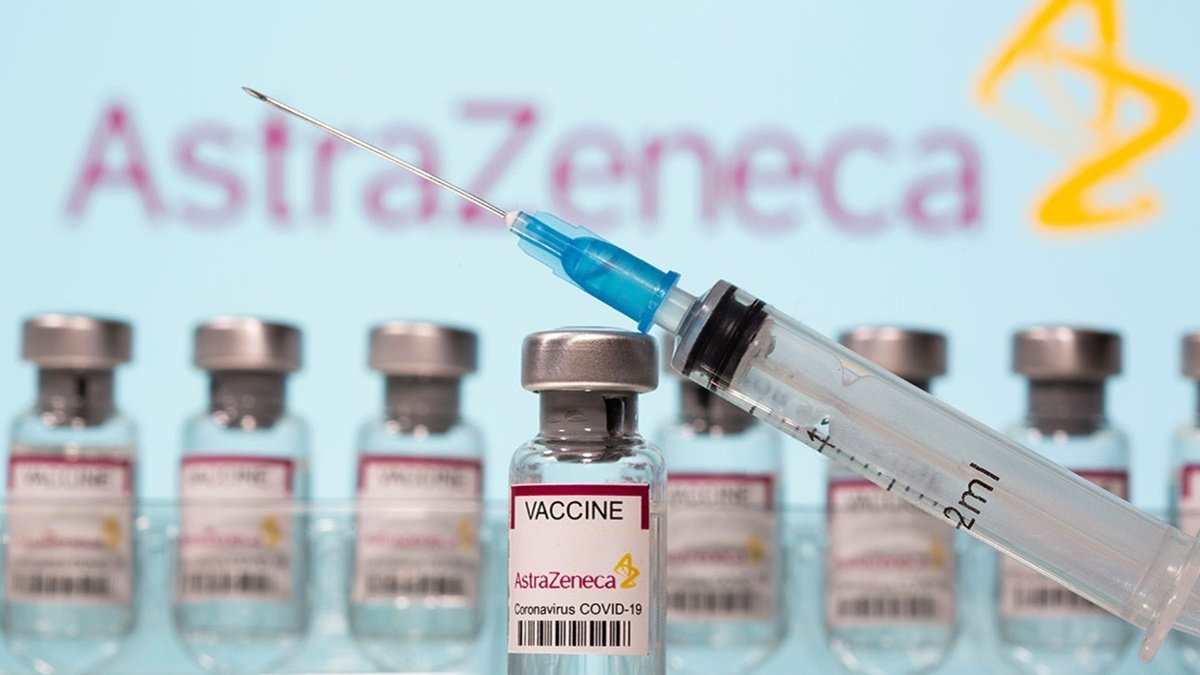 В Украине зарегистрировал вакцину AstraZeneca европейского производства
