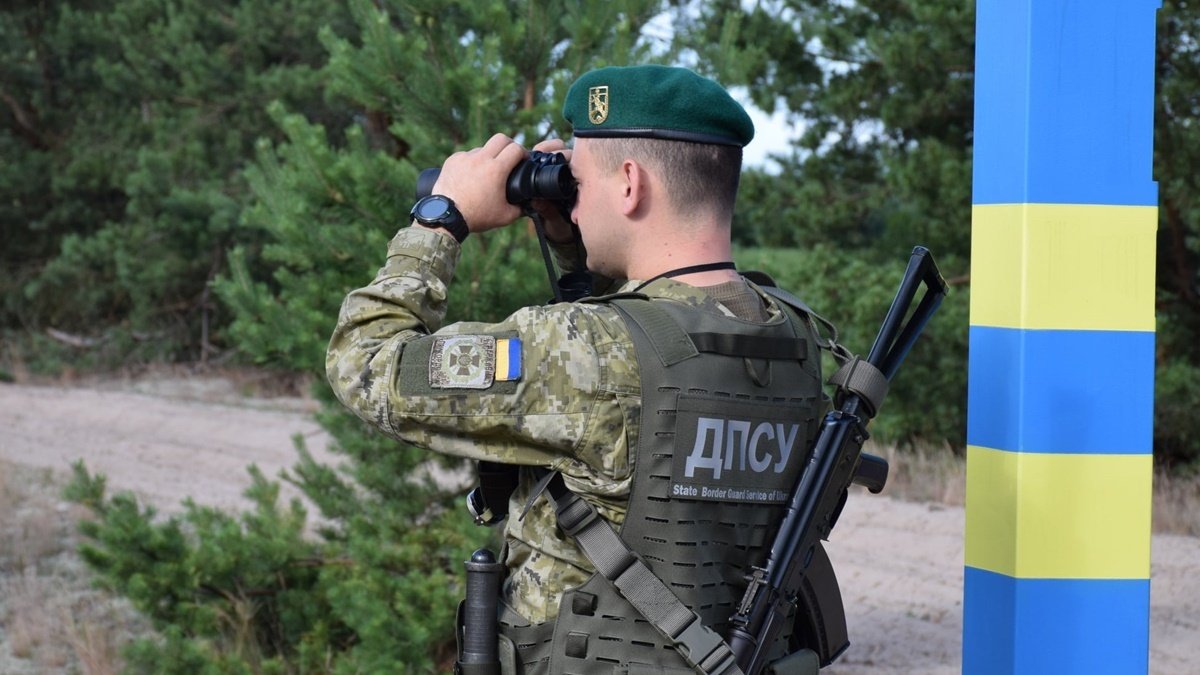 Украина будет усиливать охрану границы с Беларусью