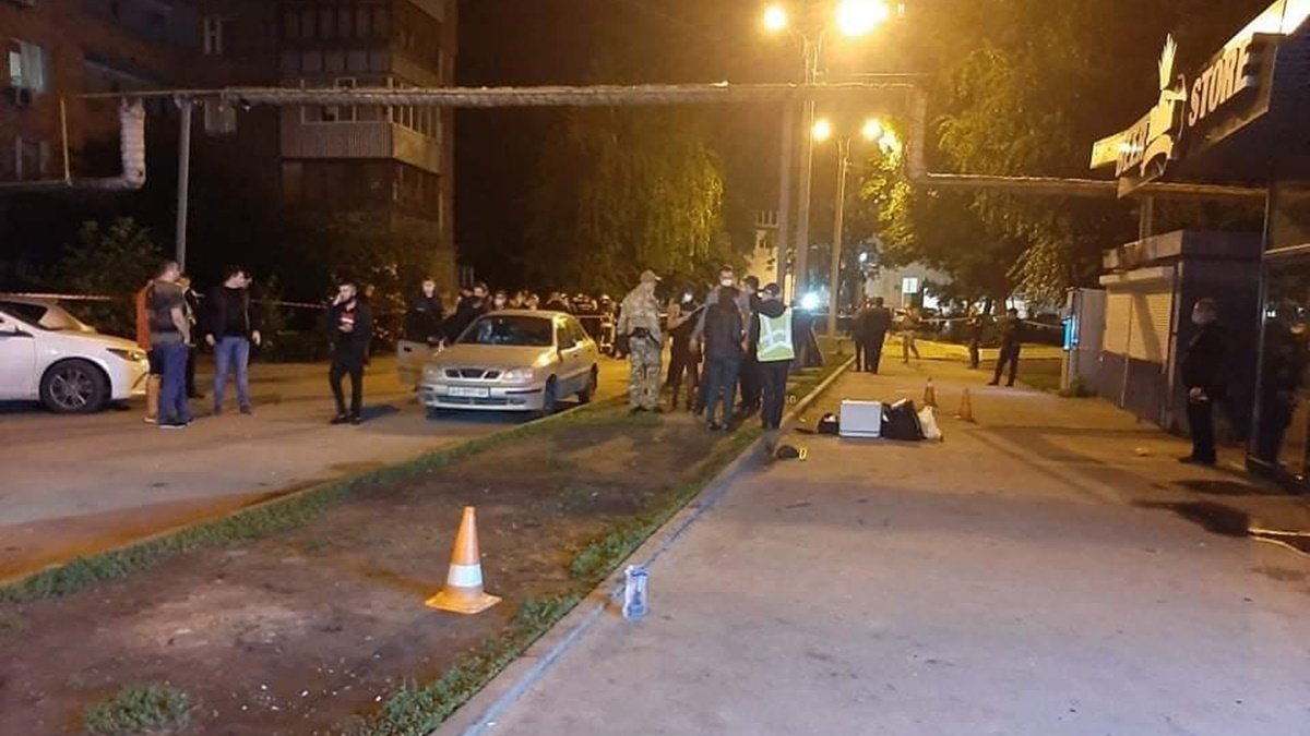 В Харькове мужчина бросил в людей гранату: пять человек ранены