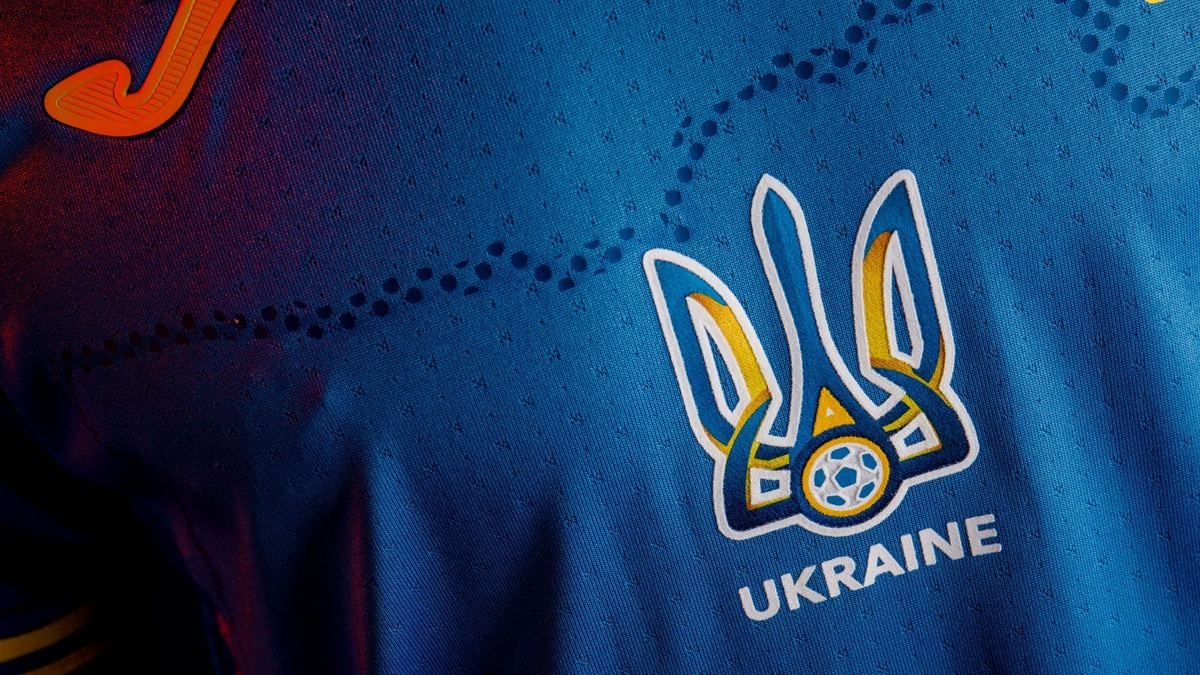 Нова форма збірної України з футболу не дає Росії спокою. Російський футбольний союз звернувся до УЄФА