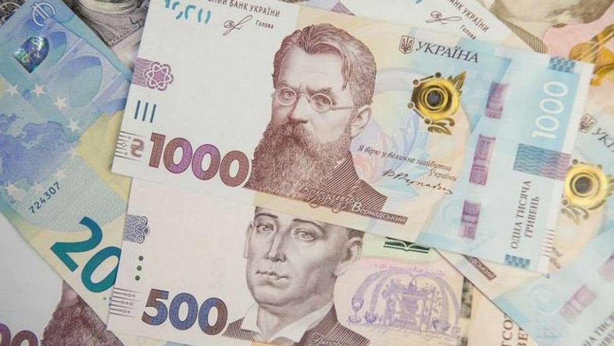 В Україні з початку 2021 року на боротьбу з COVID-19 витратили понад 19 млрд гривень