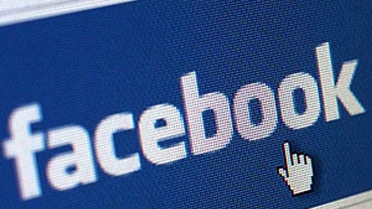 Facebook почне використовувати штучний інтелект для модерації коментарів