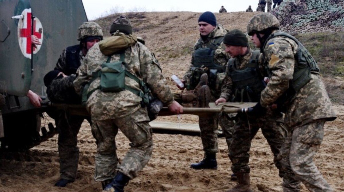 Боевики на Донбассе ранили украинского бойца