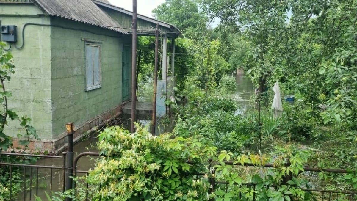 У Дніпрі та Маріуполі через дощі затоплено понад 200 будинків