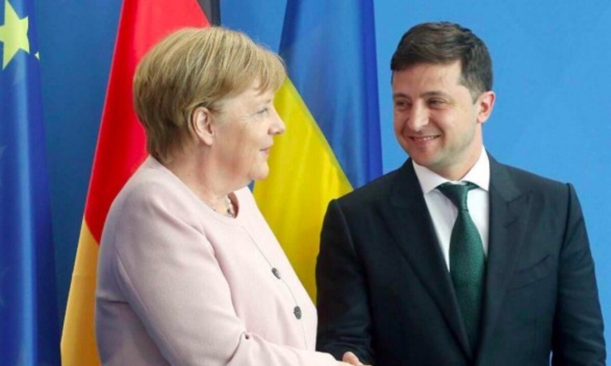 Зеленский и Меркель обменялись приглашениями посетить Киев и Берлин