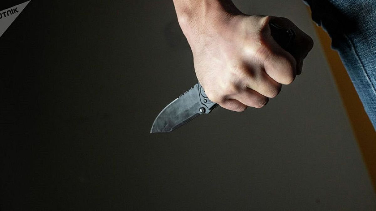 В Италии мужчина зарезал свою 61-летнюю жену-украинку