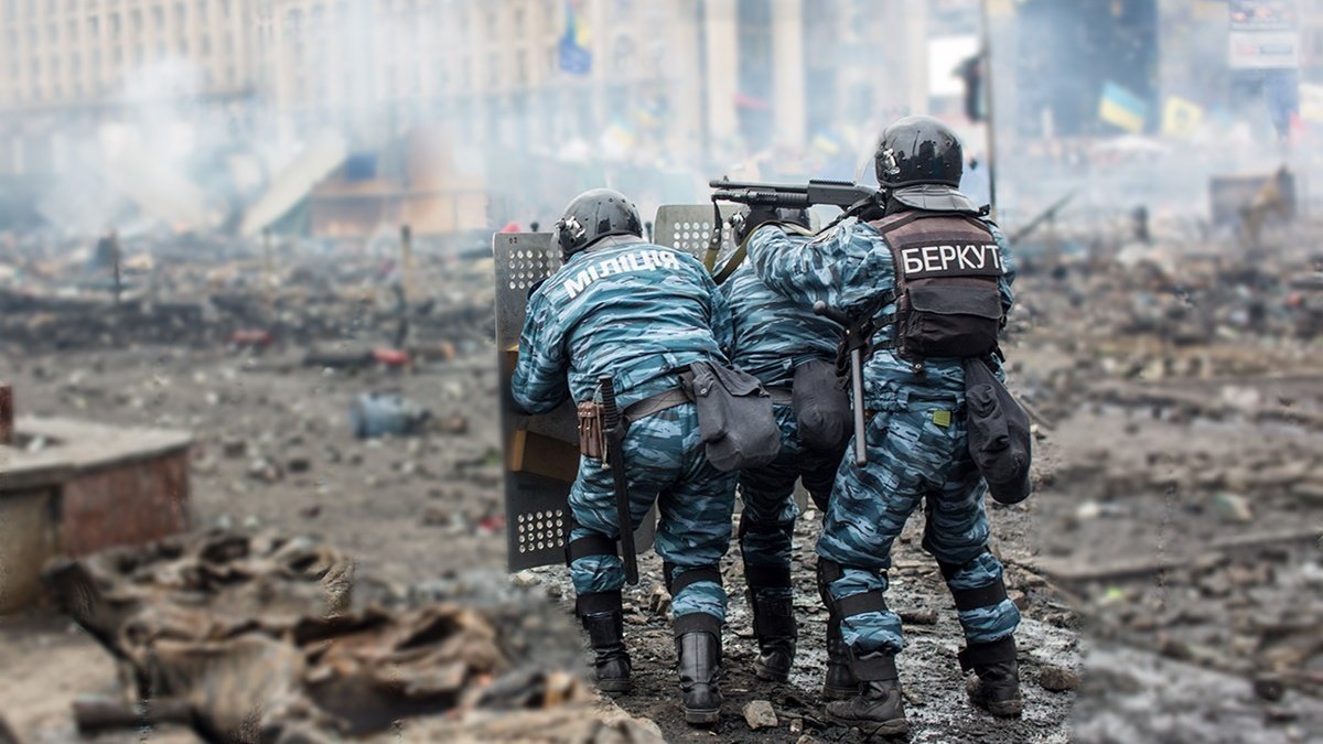 Применение спецсредств и препятствование работе журналистов: командиру луганского «Беркута» дали 4 года тюрьмы