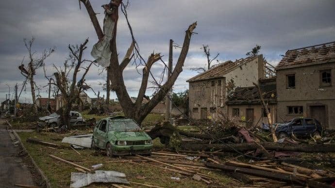 В Чехии из-за торнадо погибли 5 человек