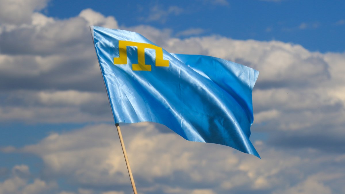 Украина в День Крымскотатарского флага потребовала от оккупантов соблюдать права крымских татар