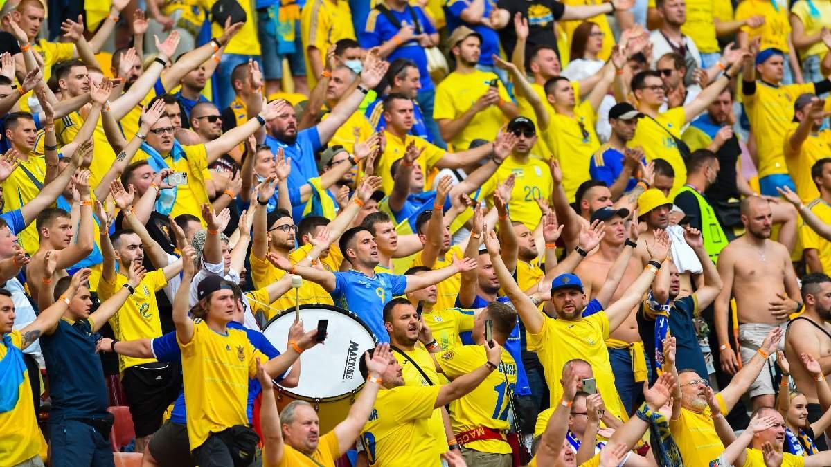 Украинцев могут не пустить на матч со Швецией, несмотря на наличие билета: причина