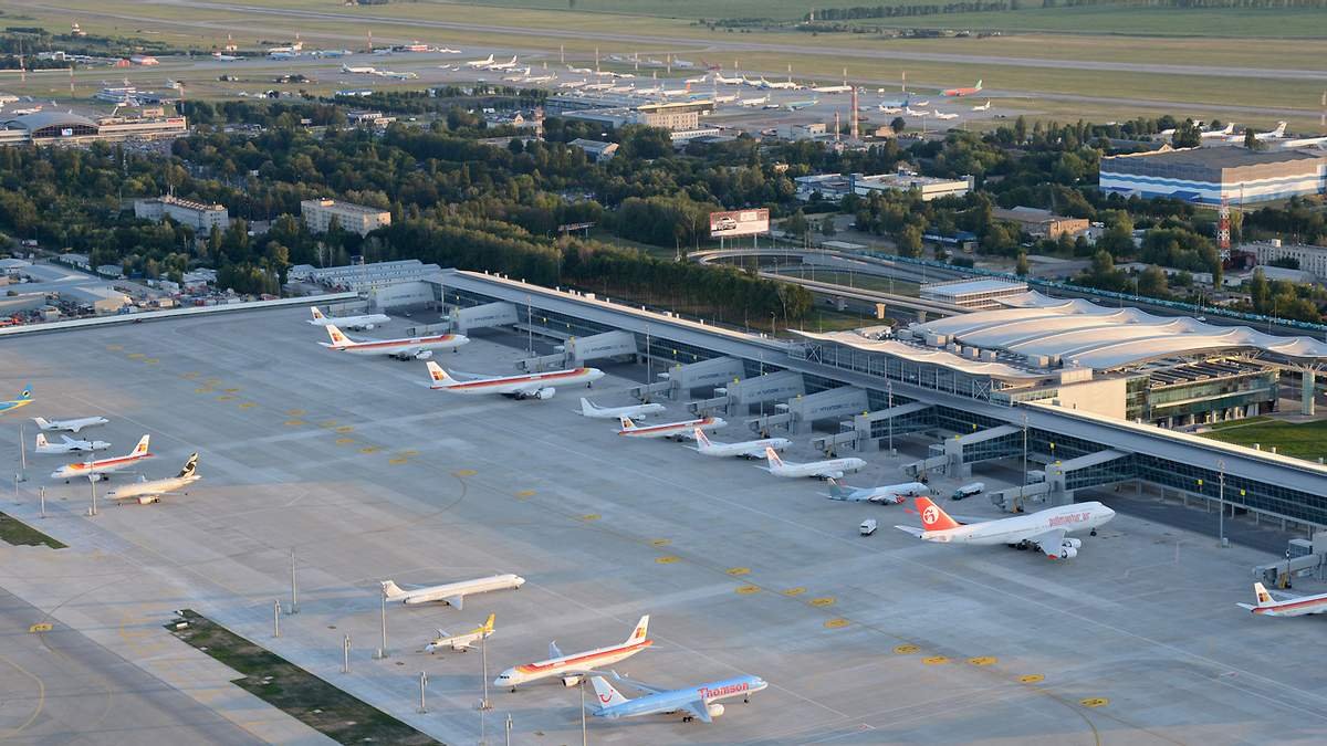 В Борисполе значительно задерживают вылет рейсов в Турцию