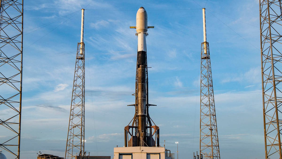 SpaceX запустила ракету Falcon 9 с 88 спутниками на борту