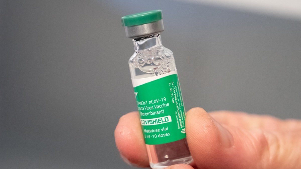 Сім країн ЄС схвалили для в'їзду COVID-вакцину Covishield, яку використовує Україна
