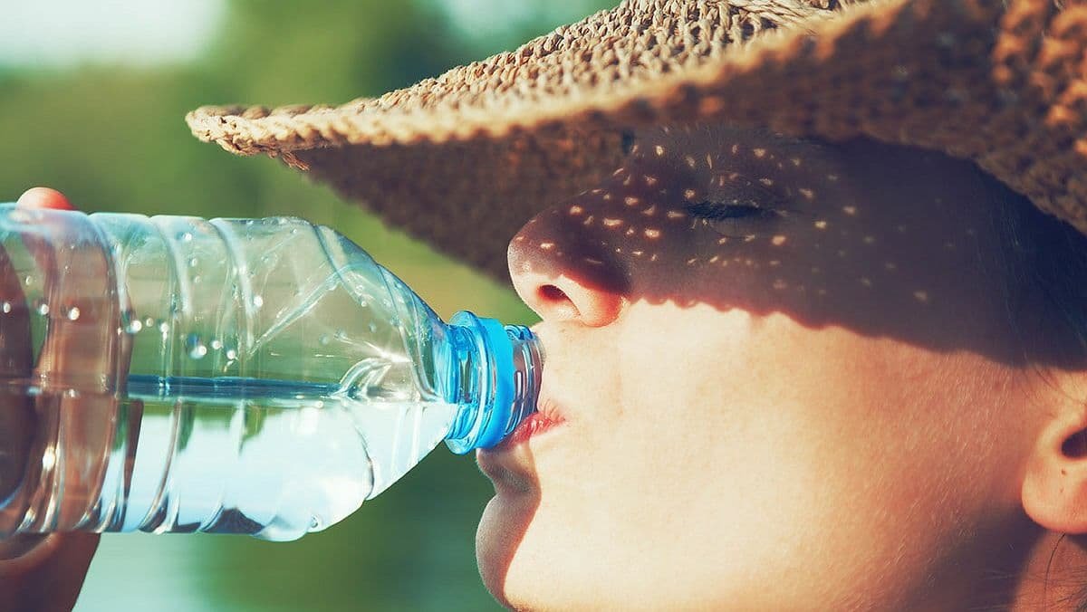 Як підтримувати водний баланс організму в спеку