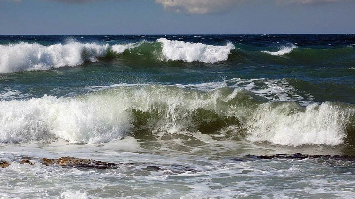 На двох пляжах Одеси не рекомендують купатися
