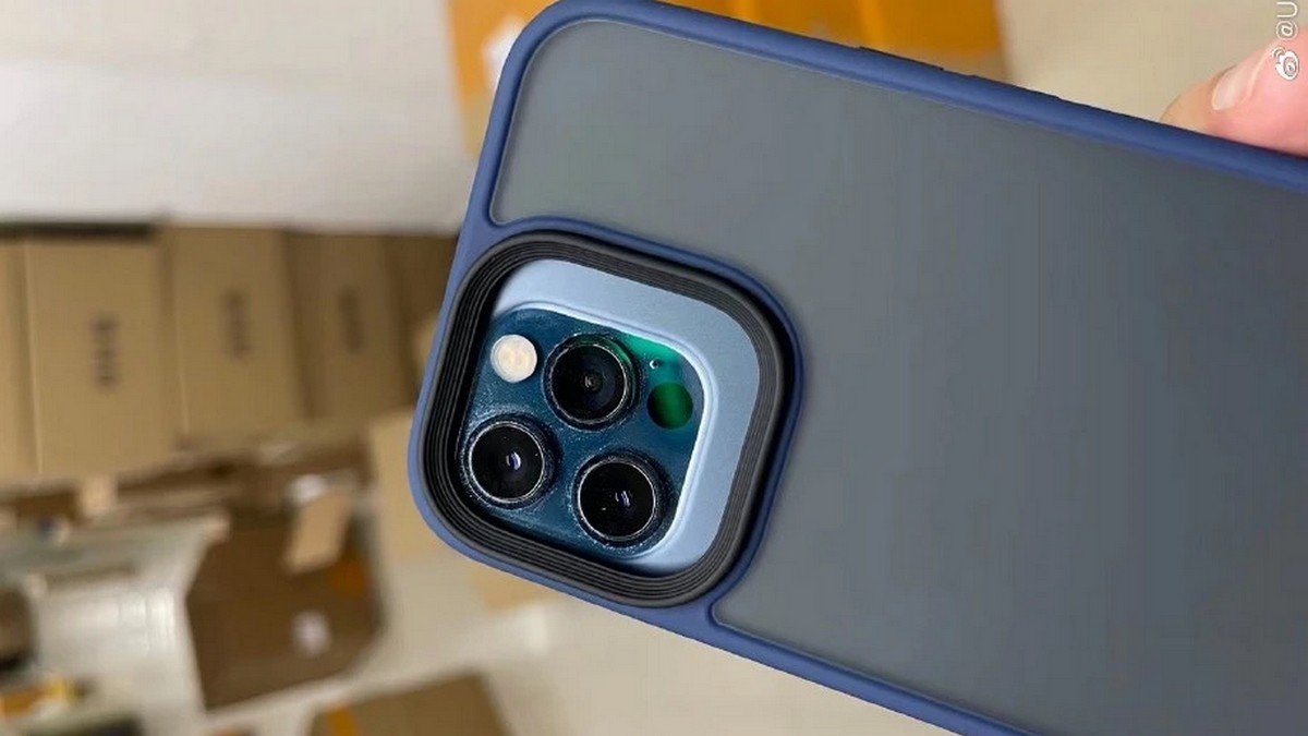 Смартфоны iPhone 13 Pro и Pro Max получат увеличенный модуль камеры