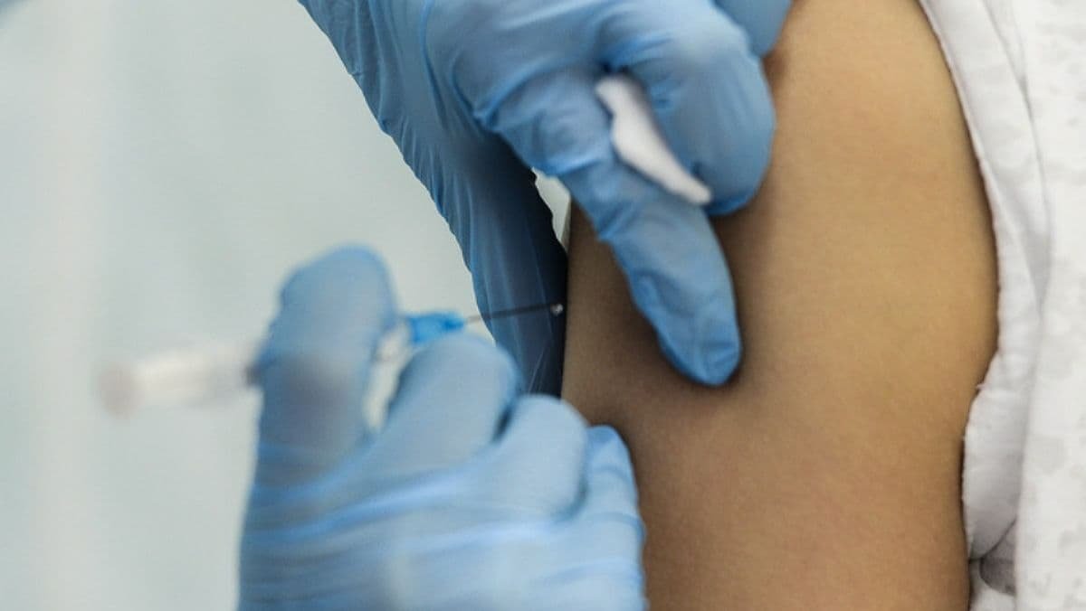 Новый рекорд: в Украине за сутки COVID-прививку получили 109 тысяч человек