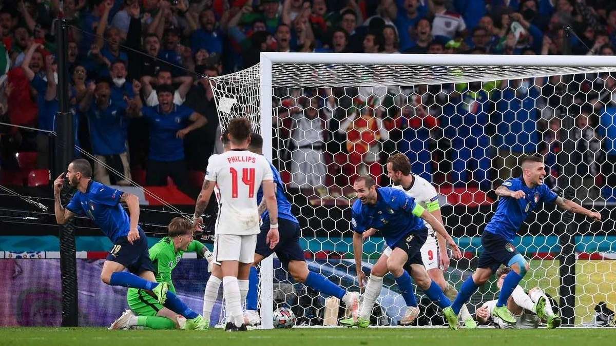 Сборная Италии в серии пенальти выиграла у Англии финал Евро-2020