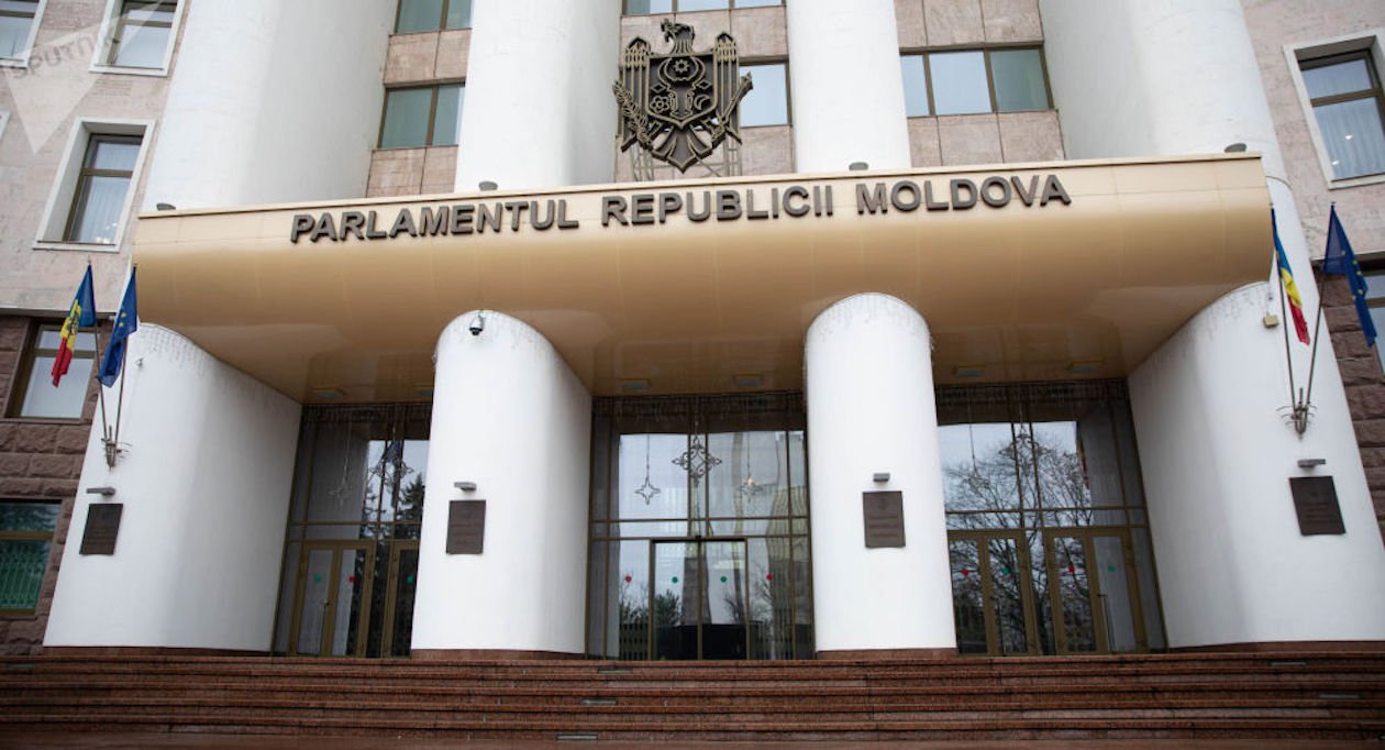 Европарламент одобрил заявку Молдовы на статус страны-кандидата в ЕС