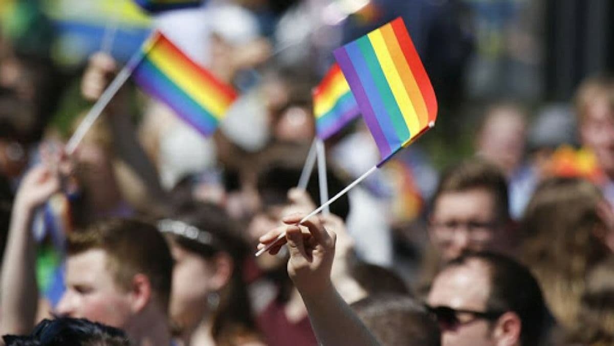 Європейський суд з прав людини зобов'язав Росію узаконити одностатеві шлюби