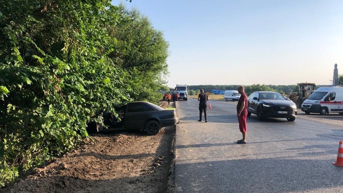 У Львівській області 20-річний хлопець на смерть збив чоловіка, який ремонтував дорогу