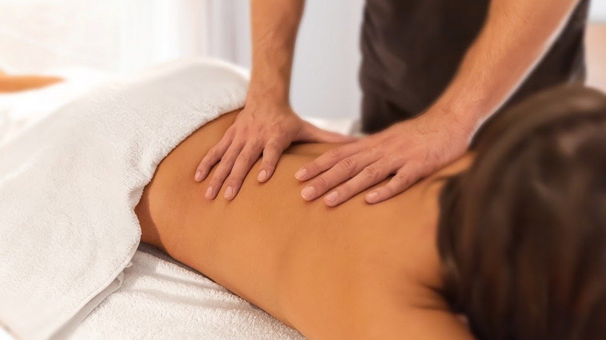 Більше не розкіш. Чому кожному з нас потрібен масаж, і як правильно робити його самому?