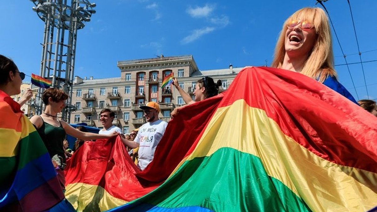 В Киеве около 10 тысяч человек примут участие в Марше равенства: где и когда пройдёт прайд