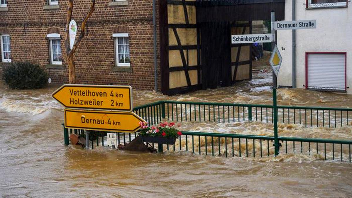 На Німеччину обрушилася потужна злива: загиблих більше 80, більше сотні людей вважаються зниклими без вести
