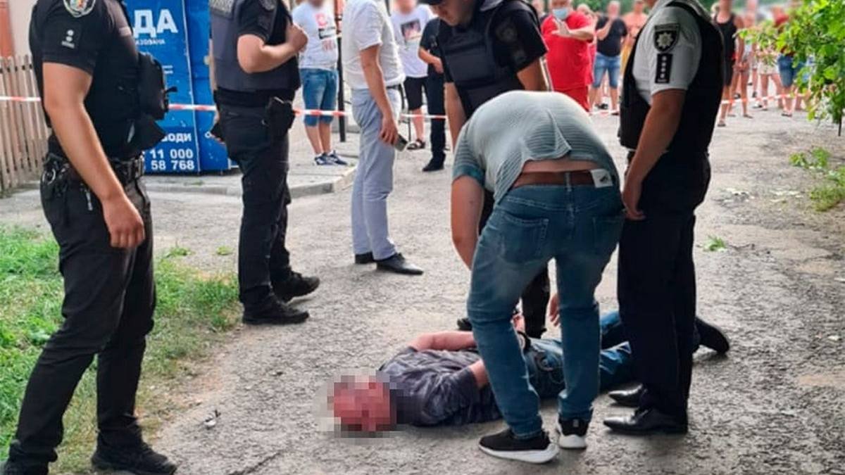 У Кам'янець-Подільському чоловік кинув гранату під столики в кафе: подробиці і як почуваються постраждалі