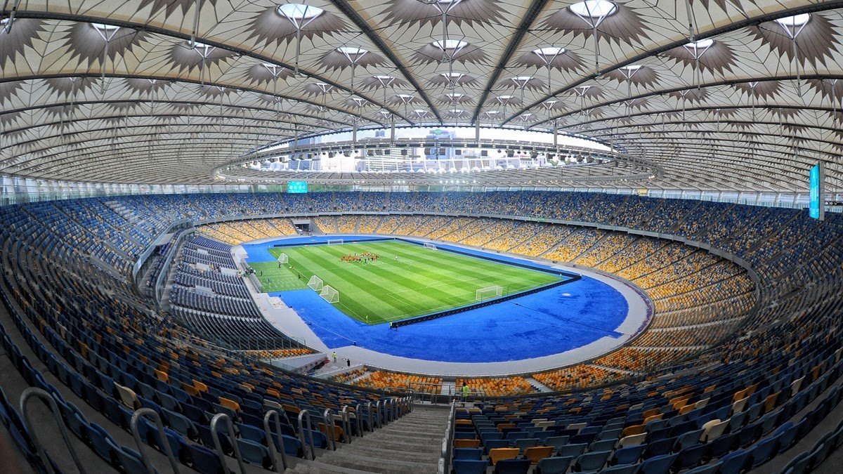 Зеленский хочет ратифицировать Конвенцию о проведении футбольных матчей, но без лицензий для стадионов