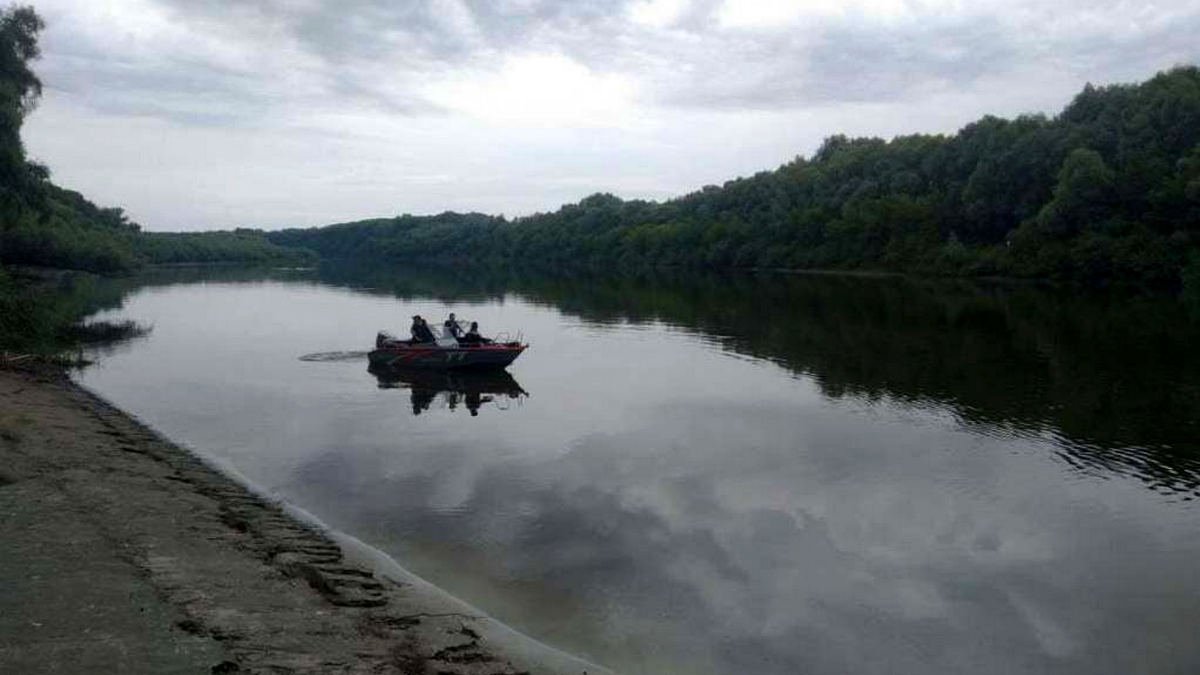 В Черниговской области нашли тело 10-летней девочки, которая утонула два дня назад