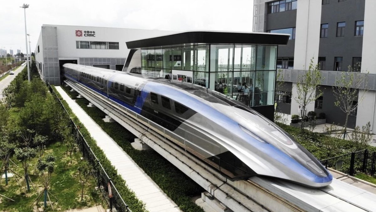 До 600 км/час: в Китае представили самый быстрый поезд в мире