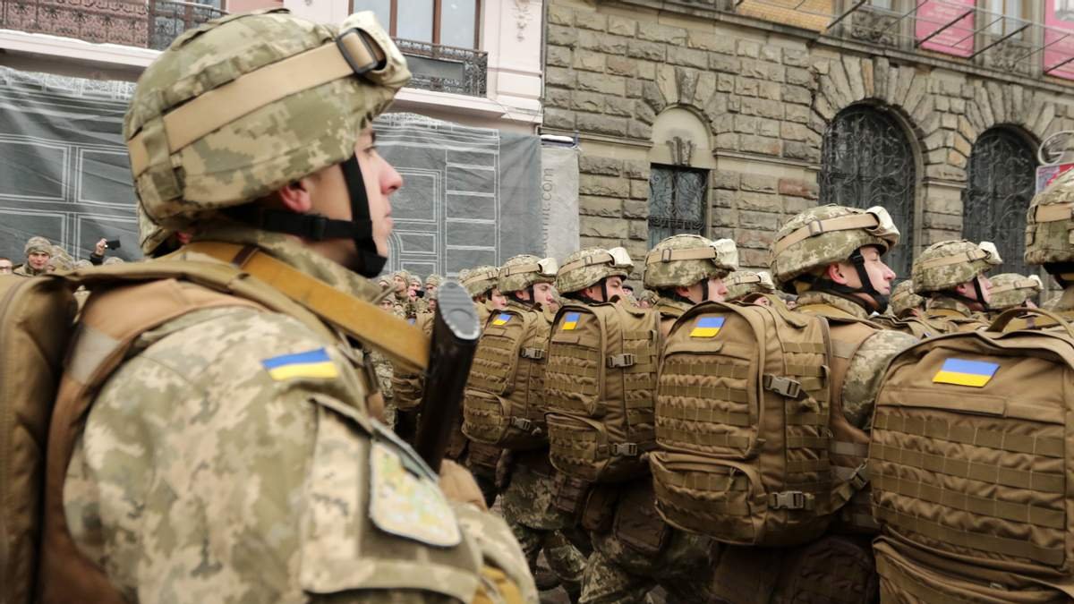 В Украине с 2023 года могут отменить обязательный призыв в армию — Корниенко