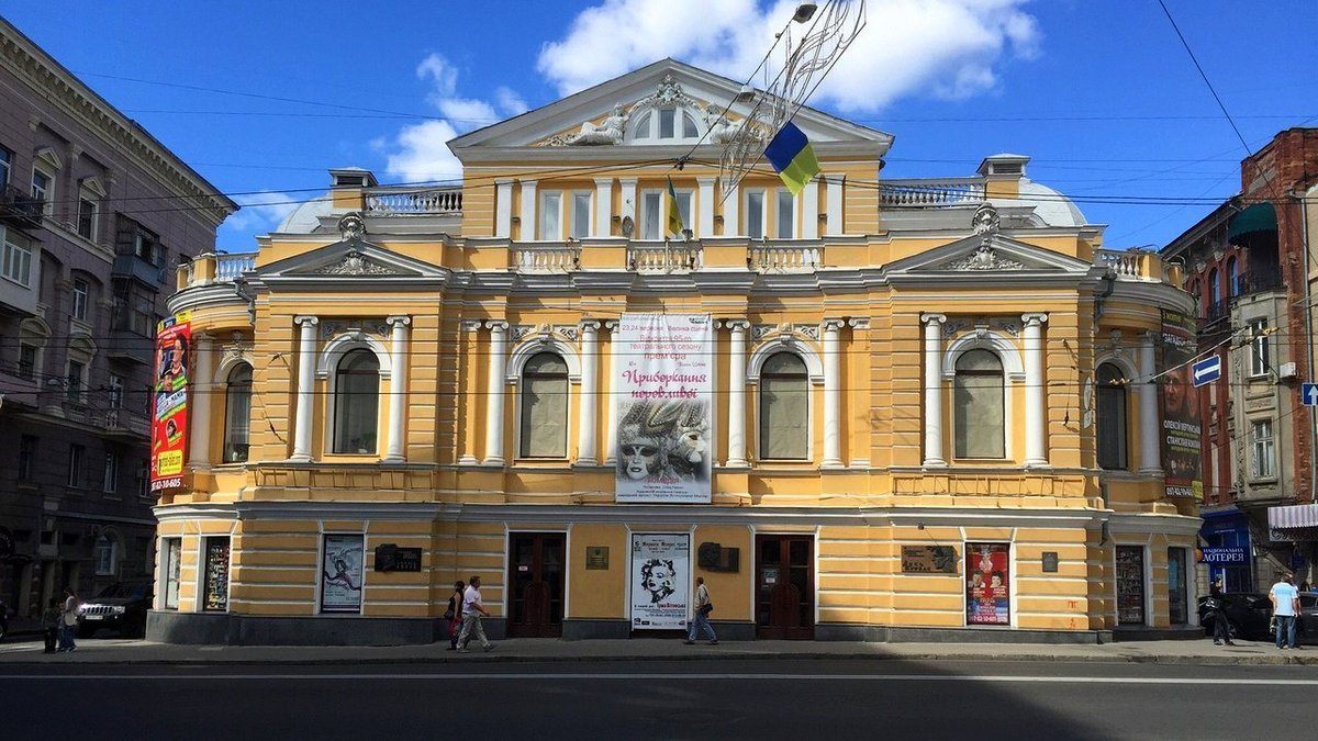 У Харківському театрі не можуть перевести виступи на українську - не вистачає грошей