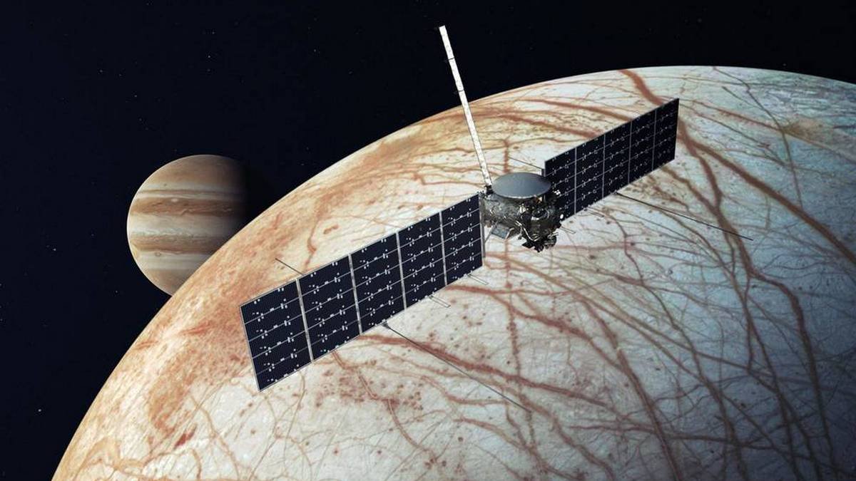 NASA і SpaceX будуть разом шукати життя на супутнику Юпітера