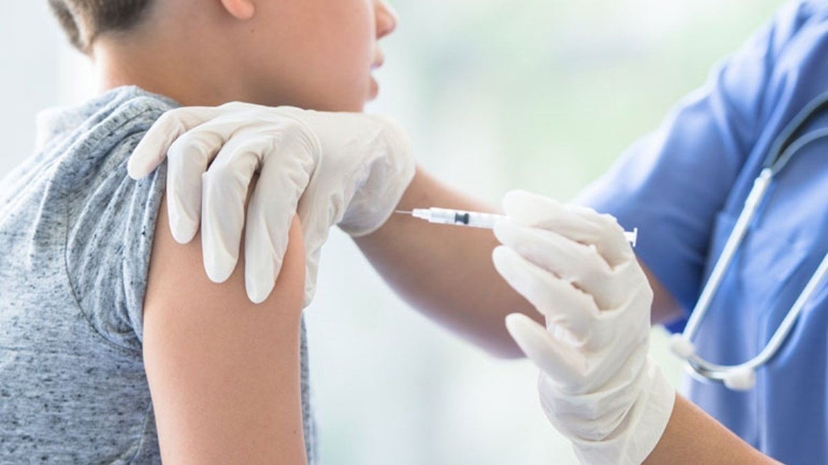 Ирландия будет вакцинировать от коронавируса детей от 12 до 15 лет